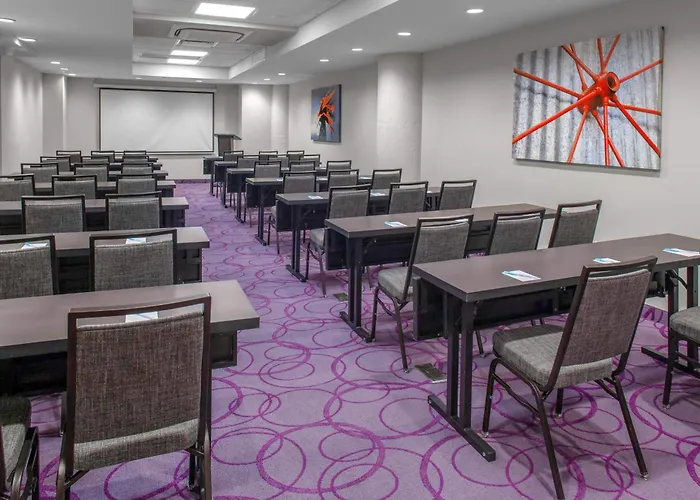 Fairfield Inn & Suites By Marriott Dallas Downtown
